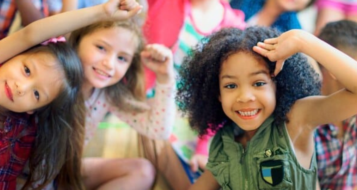 Inglês desde a Infância: 10 Benefícios a Longo Prazo no Desenvolvimento Pessoal das Crianças do CCBEU Sorocaba